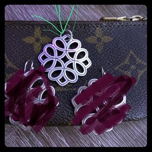 Floral Tracery pendant James Avery JA